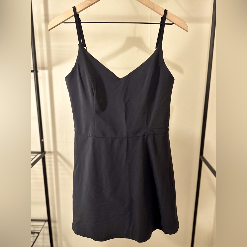 Abercrombie YPB motionTEK Flyaway Dress